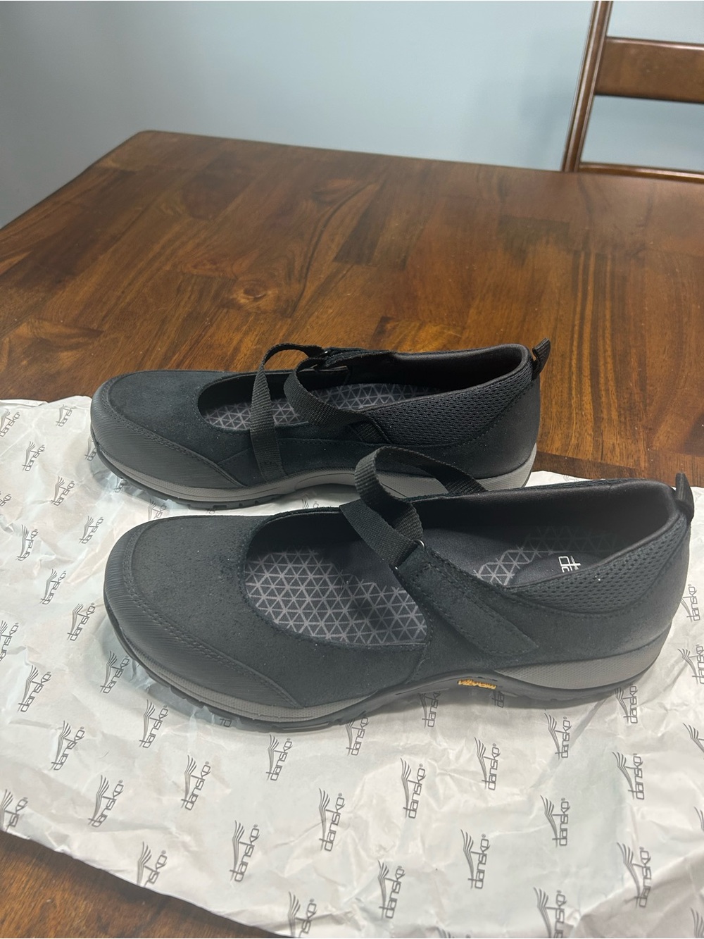 Dansko Primrose Mary Jane Waterproof Shoes Size 40 New Without Box